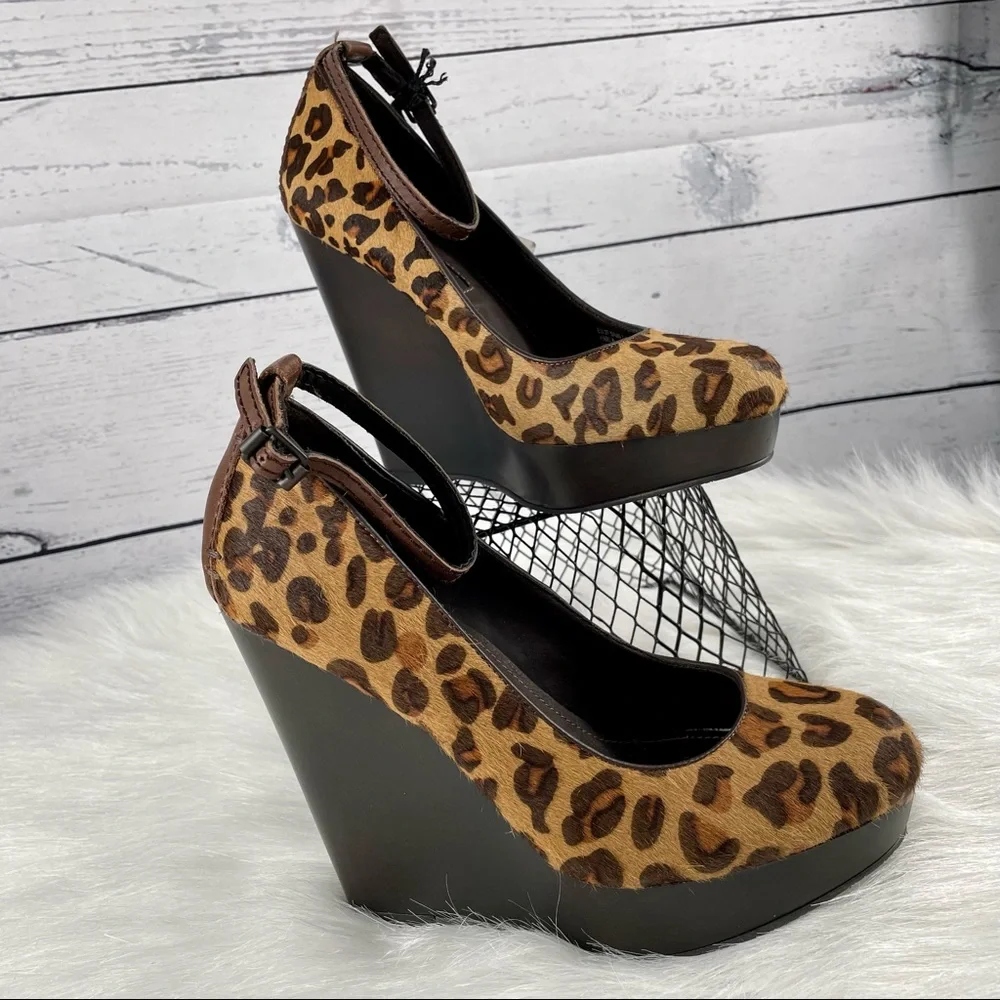 CALVIN KLEIN Leopard Print Wedges, made with Cow fur, NEW - Picture 9 of 13